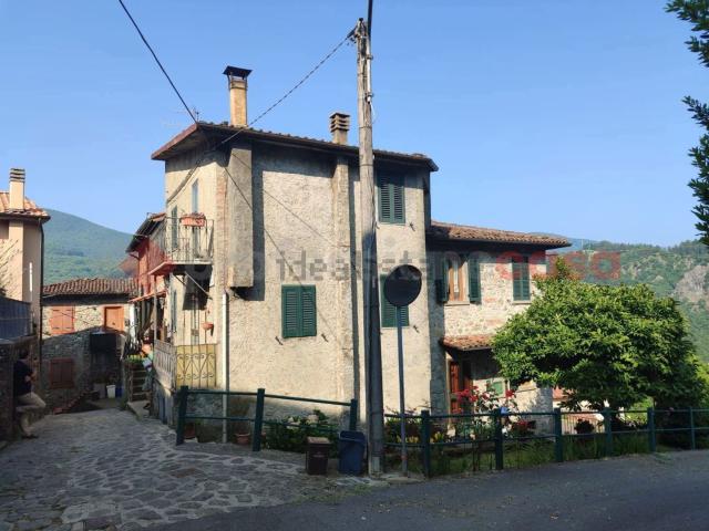 Casa in vendita a Unione Comuni Garfagnana, San Romano In