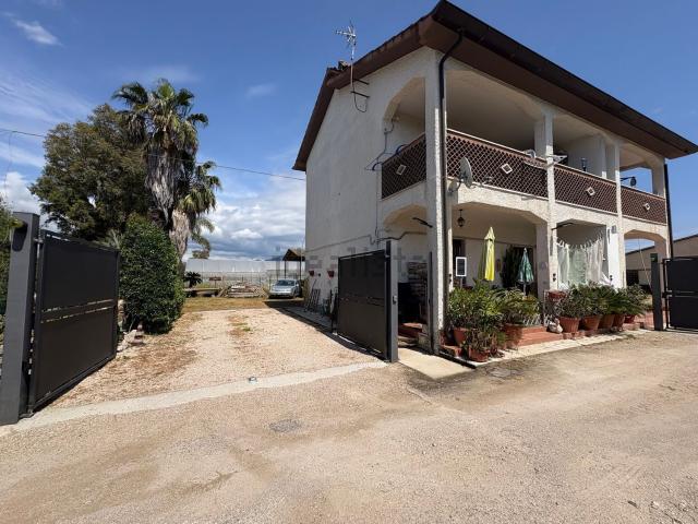 Casa in vendita a Terracina, Lazio