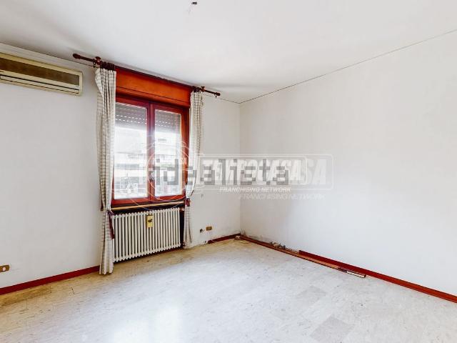 Casa in vendita a San Faustino-Madonnina-Quattroville, Modena