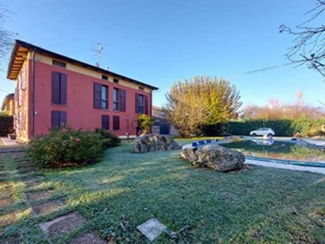 Casa in vendita a Tre Olmi, Modena