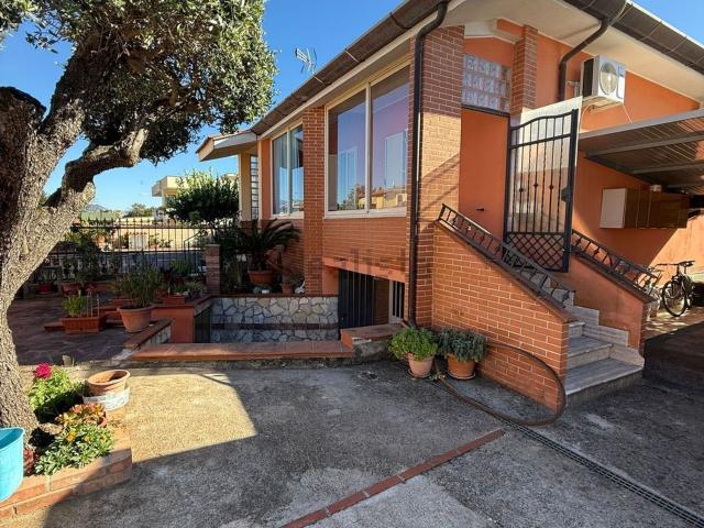 Casa in vendita a Quartiere San Valentino, Cisterna Di Latina