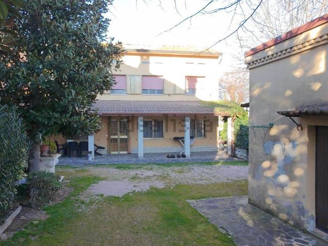 Casa in vendita a Unione Comuni Modenesi Area Nord, Medolla