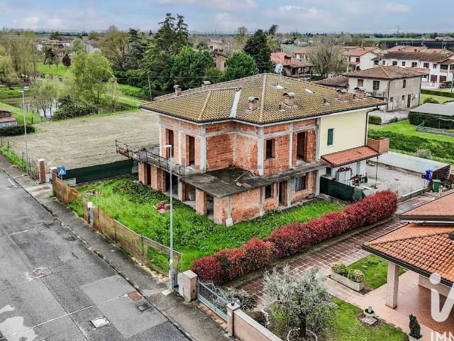 Casa in vendita a Borgo Candelosa, Tresignana
