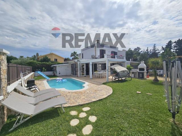 Casa in vendita a Terrasini, Sicilia