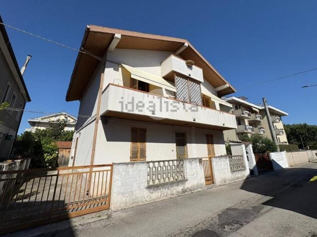 Casa in vendita a Montesilvano, Abruzzo