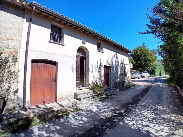 Casa in vendita a Gualdo Cattaneo, Umbria