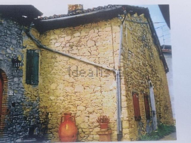 Casa in vendita a Appennino Reggiano, Re