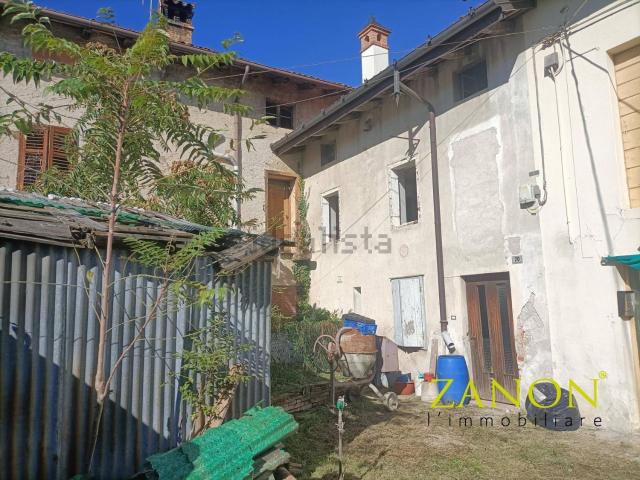 Casa in vendita a Lucinico / Ločnik / Luzinìs, Gorizia