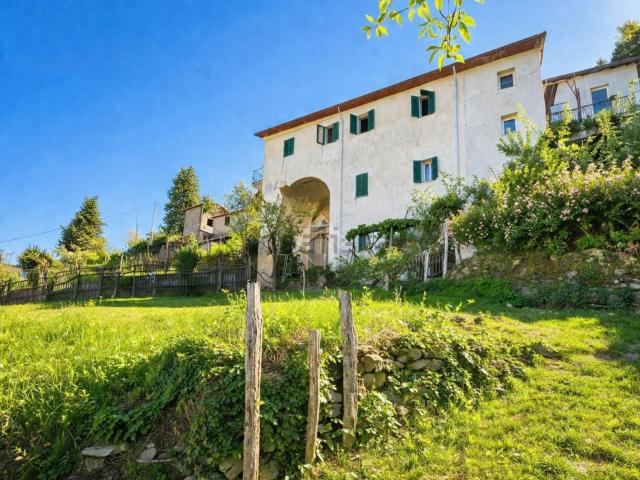 Casa in vendita a Calice Al Cornoviglio, Liguria