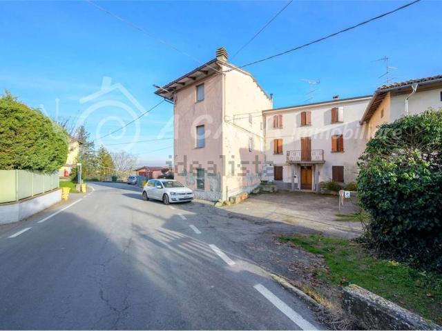 Casa in vendita a Arola, Langhirano