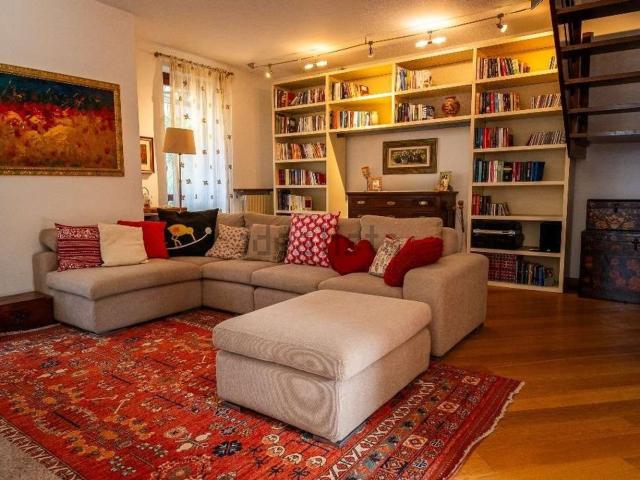 Casa in vendita a San Genesio Ed Uniti, Lombardia