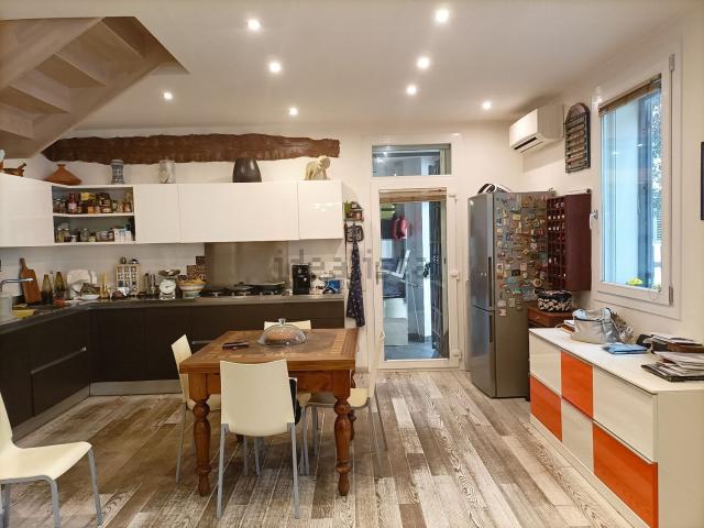 Casa in vendita a Ravenna, Reggio Emilia