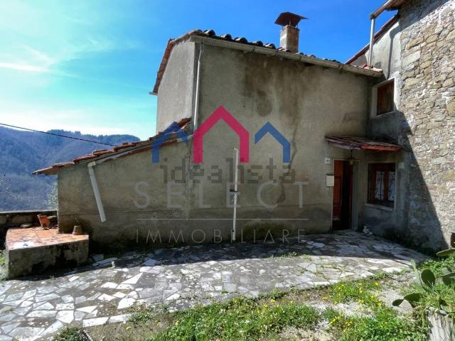 Casa in vendita a Unione dei comuni Media Valle del Serchio, Villa Basilica