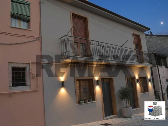 Casa in vendita a Pietrelcina, Campania