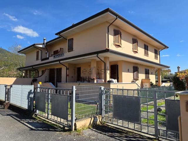 Casa in vendita a Tonfano, Toscana