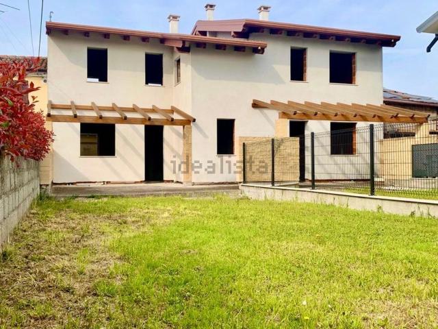Casa in vendita a Legnago, Veneto