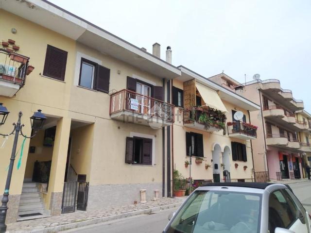 Casa in vendita a Lario, San Mango sul Calore