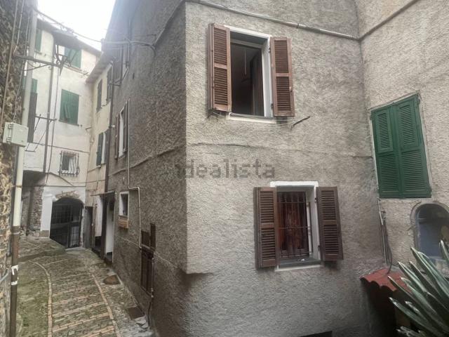 Casa in vendita a Badalucco, Liguria