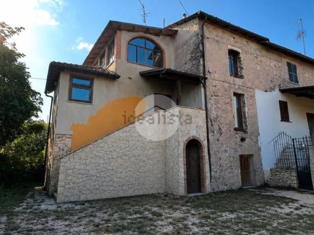 Casa in vendita a Paliano, Lazio