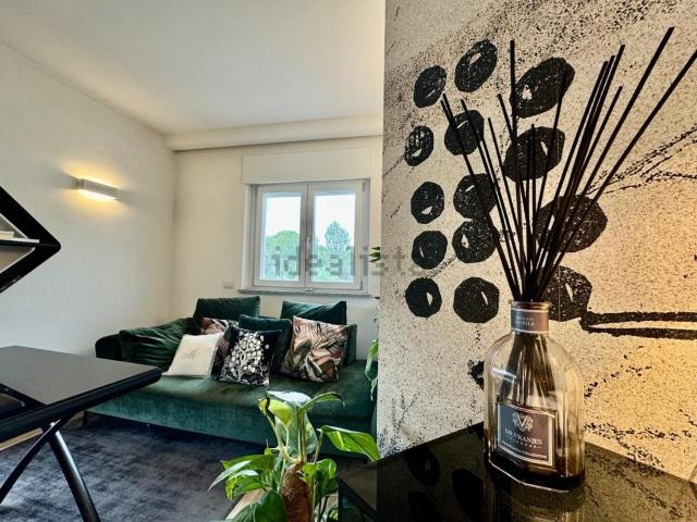 Casa in vendita a Montignoso, Massa