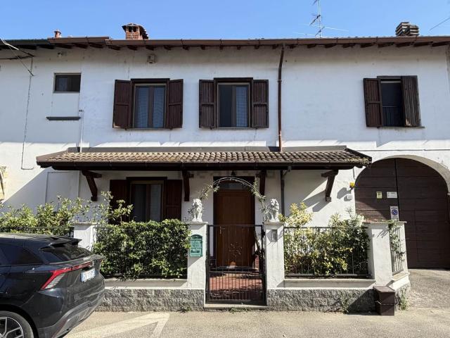Casa in vendita a Cassolnovo, Lombardia