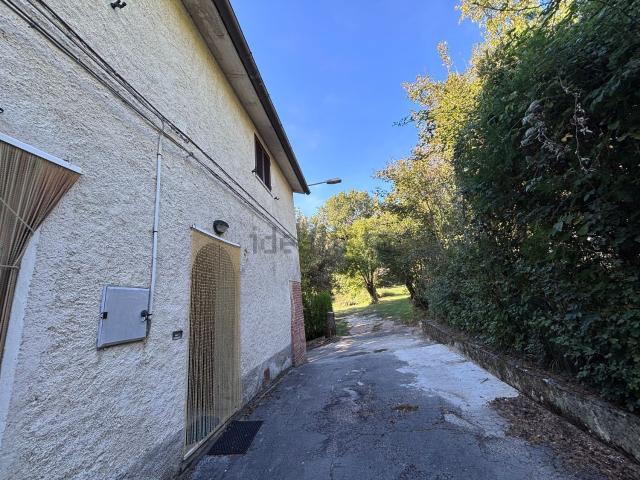 Casa in vendita a Marenella, Fabriano