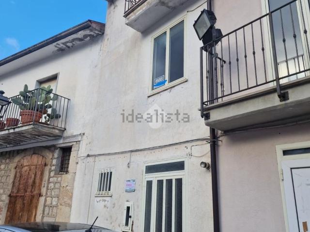 Casa in vendita a Cautano, Campania