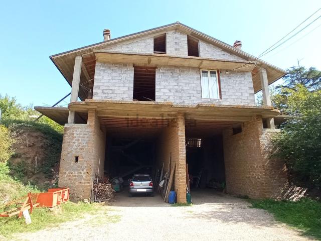 Casa in vendita a Viterbo, Lazio