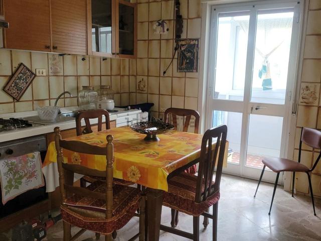 Casa in vendita a Caltanissetta, Sicilia
