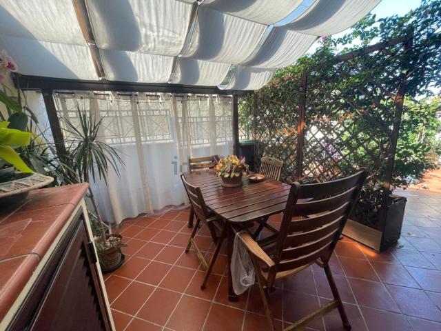 Casa in vendita a Bonascola, Carrara
