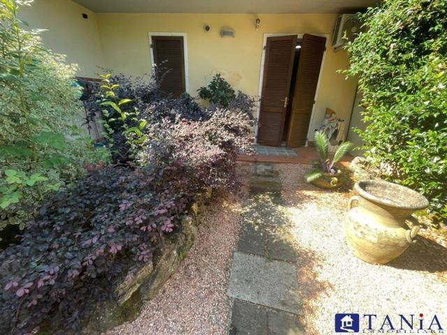 Casa in vendita a Bonascola, Carrara