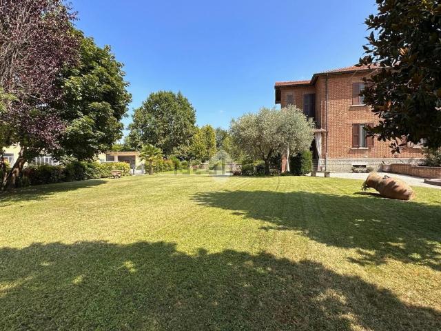 Casa in vendita a Leno, Lombardia
