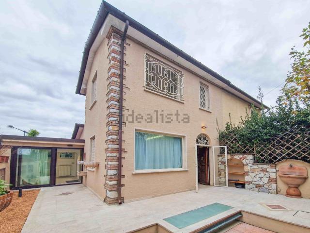 Casa in vendita a Vittoria Apuana, Forte Dei Marmi