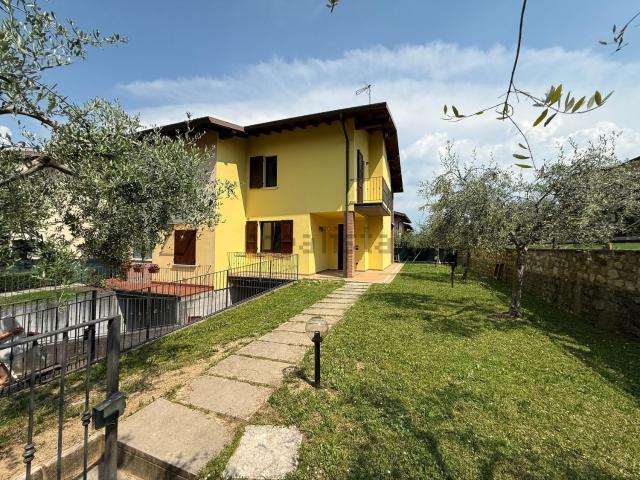 Casa in vendita a Polpenazze, Lombardia