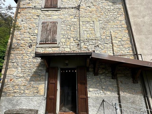 Casa in vendita a Unione dei comuni del Frignano, Serramazzoni