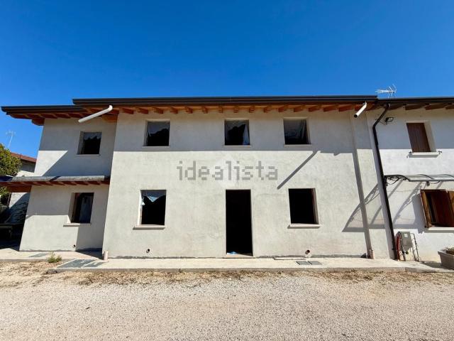 Casa in vendita a Fiume Veneto, Friuli-Venezia Giulia