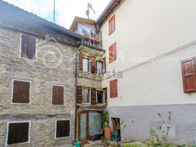 Casa in vendita a Calestano, Reggio Emilia