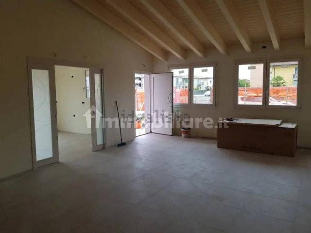 Casa in vendita a Villafontana di Bovolone, Bovolone