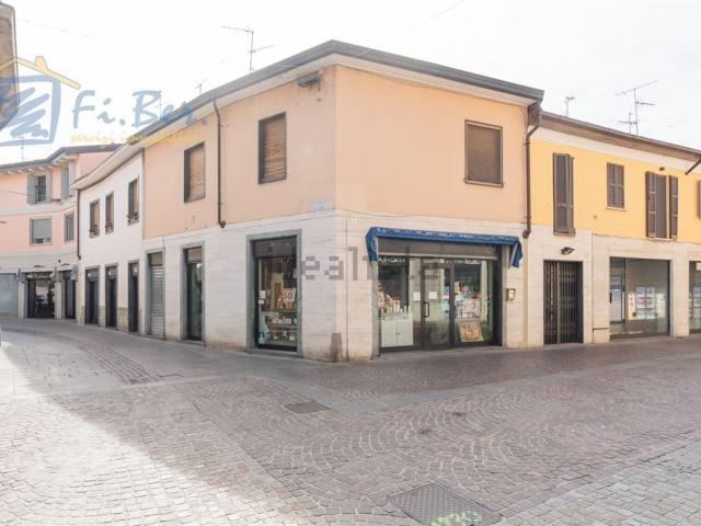 Casa in vendita a Cernusco Sul Naviglio, Lombardia