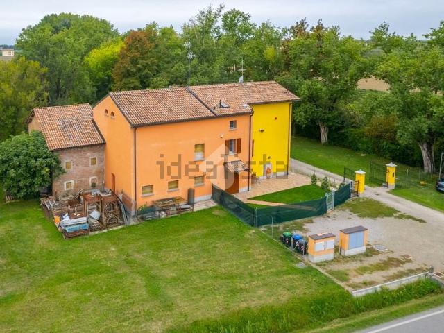 Casa in vendita a Unione delle Terre d'Argine, Novi Di Modena