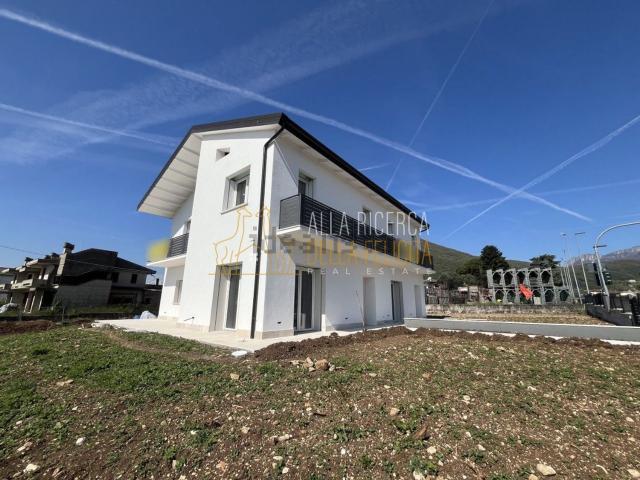 Casa in vendita a Piovene Rocchette, Veneto