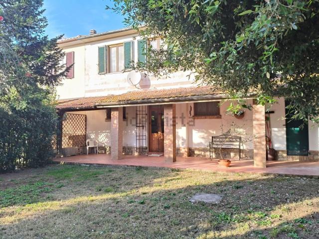 Casa in vendita a Roccastrada, Toscana