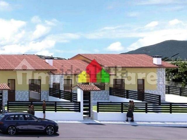 Casa in vendita a Castel Di Sangro, Abruzzo