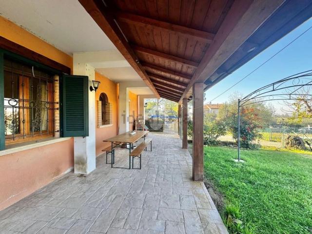 Casa in vendita a Capodacqua, Assisi