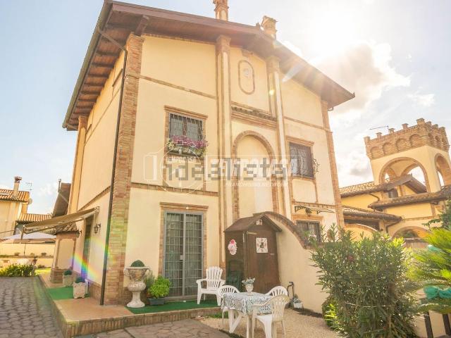 Casa in vendita a Colle Biadaro, Anguillara Sabazia