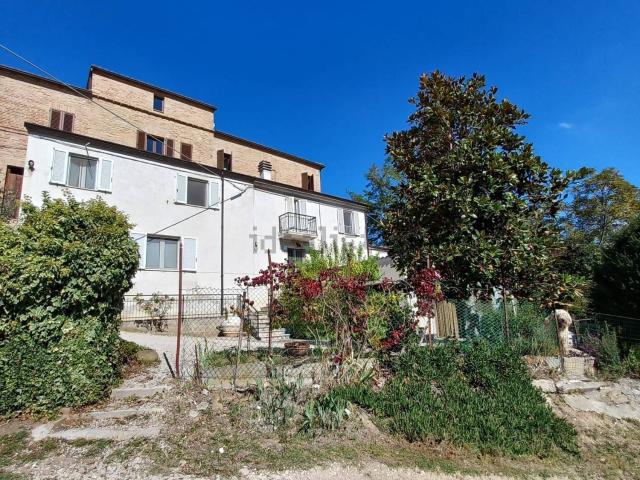 Casa in vendita a Marche, Fermo