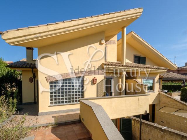 Casa in vendita a Roma Capitale, Lazio