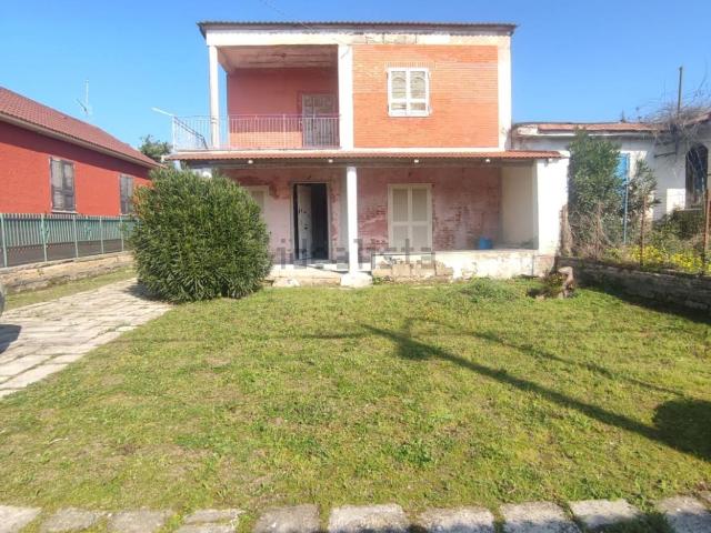 Casa in vendita a Destra Volturno, Castel Volturno
