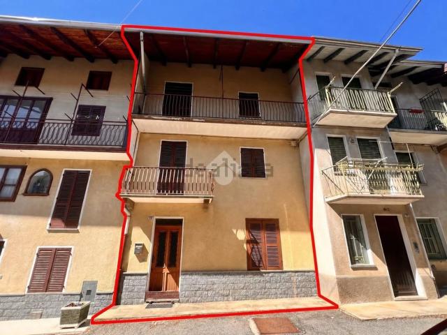 Casa in vendita a Valdilana, Piemonte