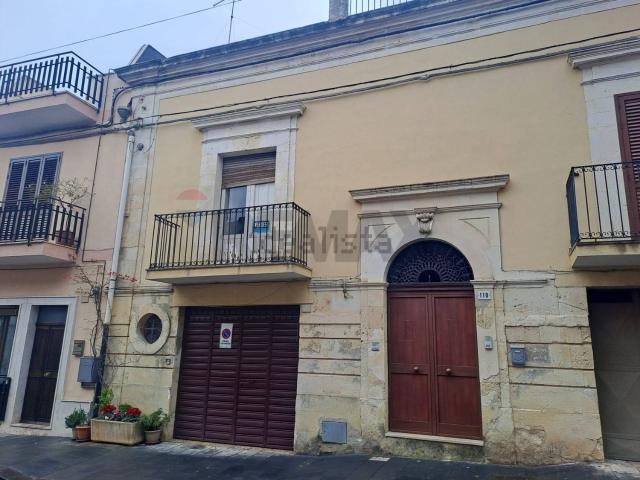 Casa in vendita a Ferla, Sicilia